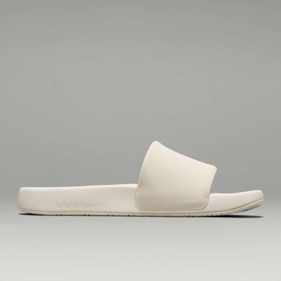 Lululemon Womens Restfeel Slides (US Size 8) in Light Ivory - Picture 3 of 9